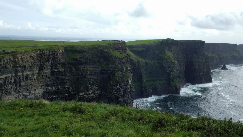 Majestic Cliffs by the Sea wallpaper
