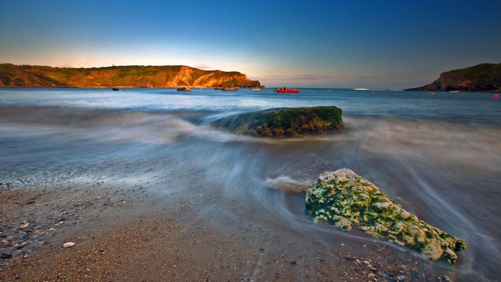 Serene Coastal Landscape at Dusk wallpaper