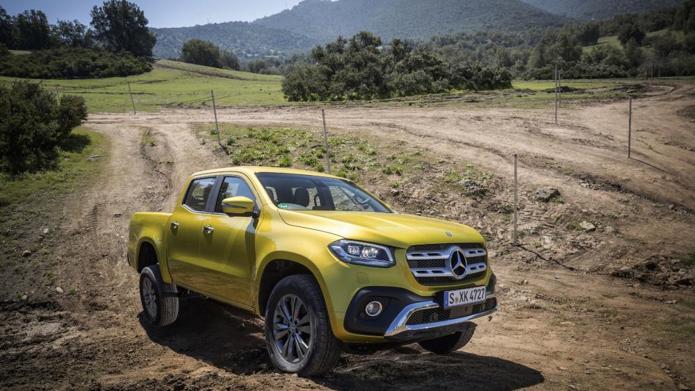 Bold Off-Road Adventure with a Mercedes Pickup Truck wallpaper