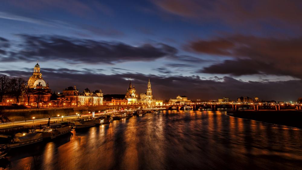 Dresden, Germany by Night wallpaper