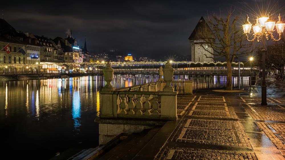 Lucerne by night wallpaper
