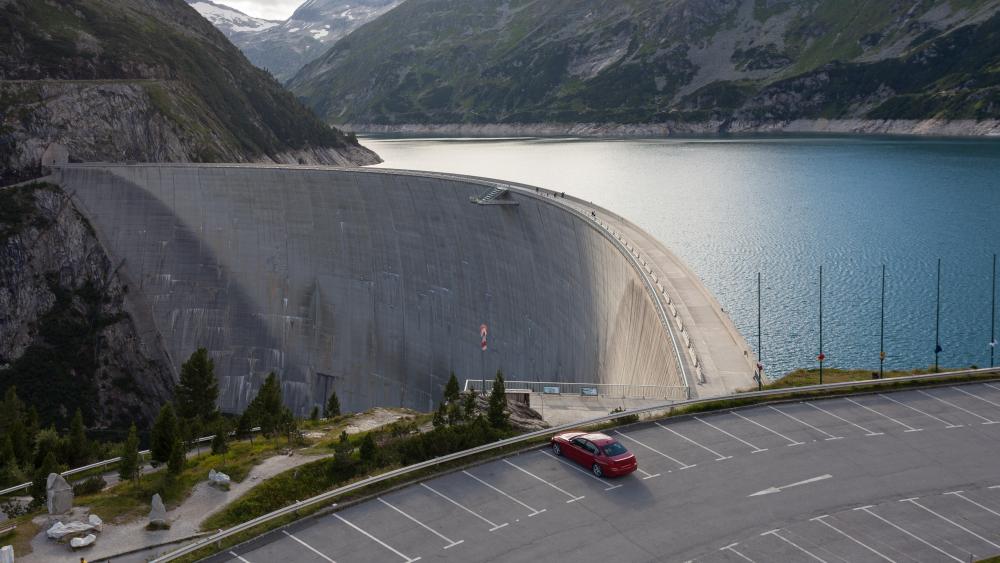 Kölnbrein Dam in Austria wallpaper