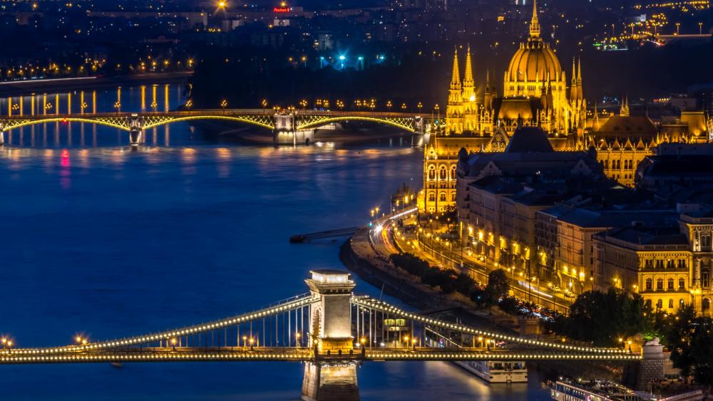 Budapest night view wallpaper