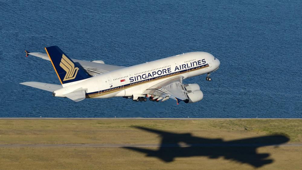 Singapore Airlines Airbus A380 takeoff at Sydney Airport wallpaper