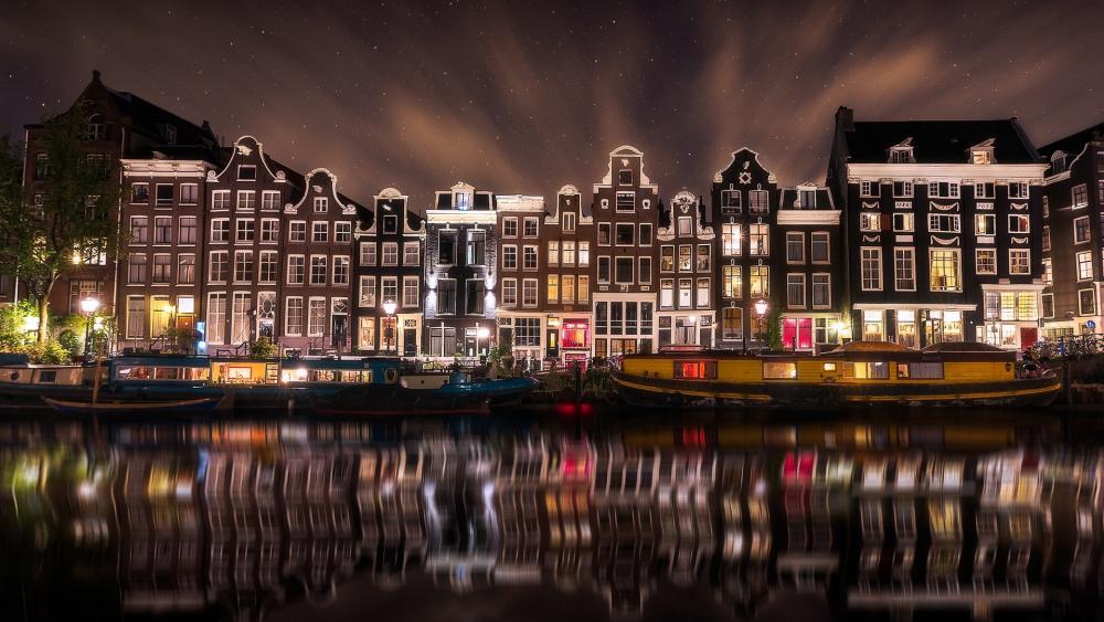 Amsterdam night reflection wallpaper