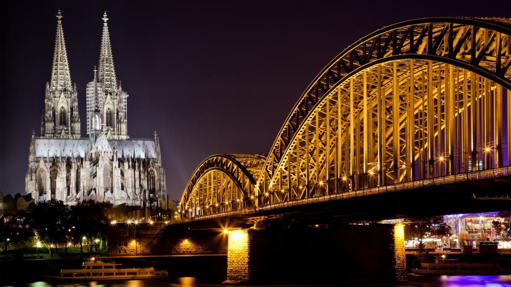 Hohenzollern Bridge (Hohenzollernbrücke) wallpaper
