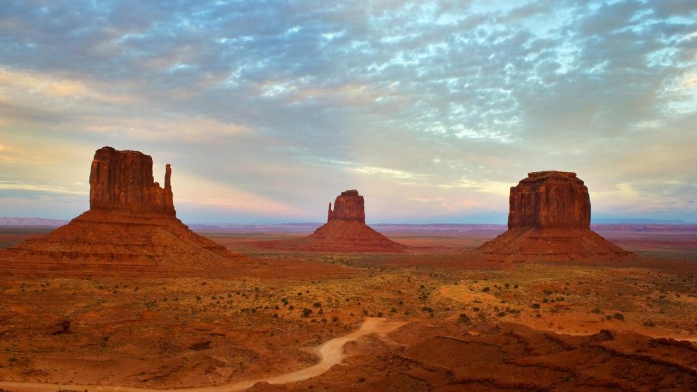West and East Mitten Buttes, Monument Valley wallpaper