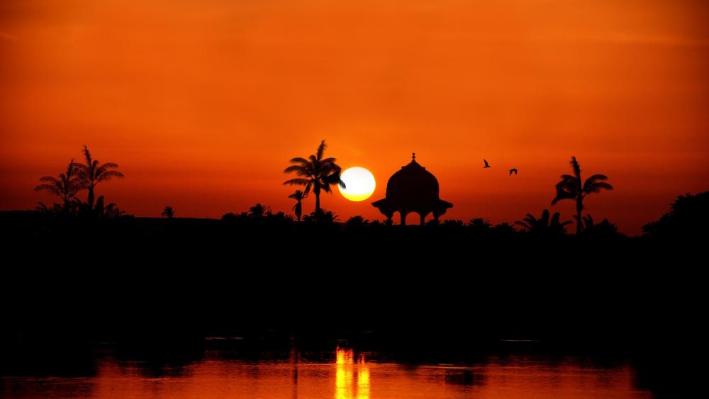 Golden Horizon at Twilight wallpaper