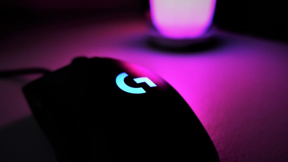 Gaming mouse wallpaper