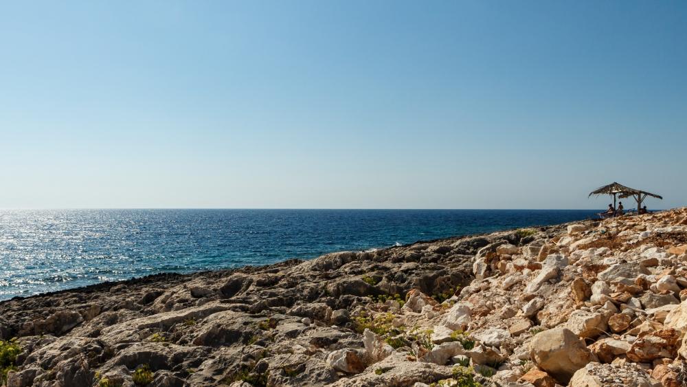 Tranquil Coastal Serenity wallpaper