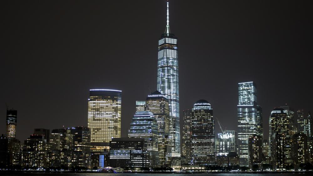 One World Trade Center by night wallpaper