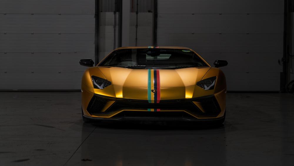 Golden Lamborghini Aventador Elegance wallpaper