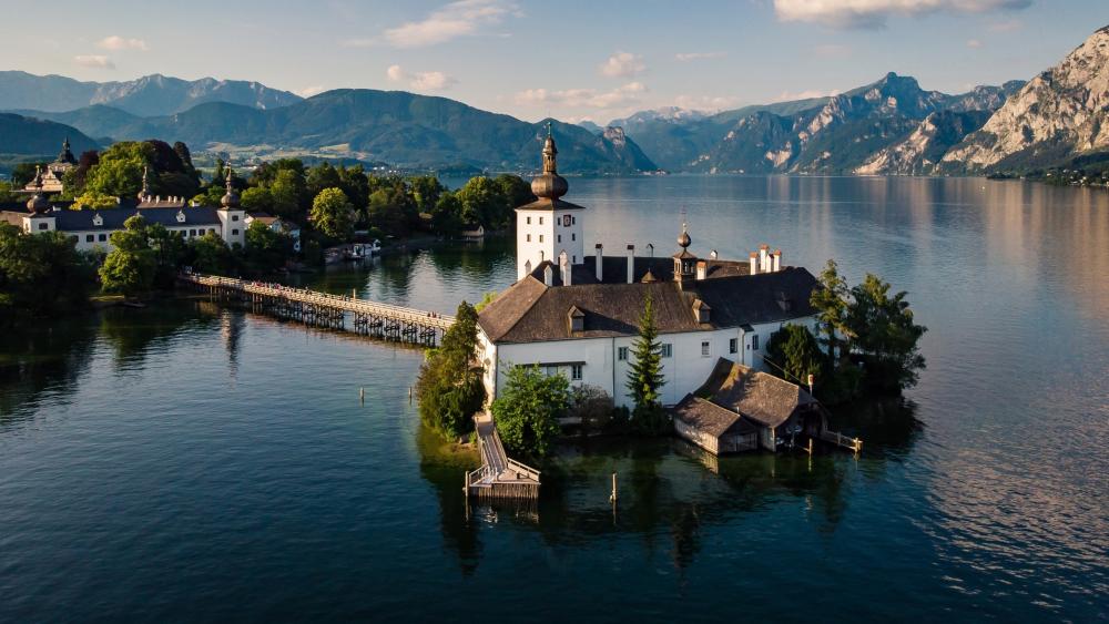 Schloss Ort on Traunsee wallpaper