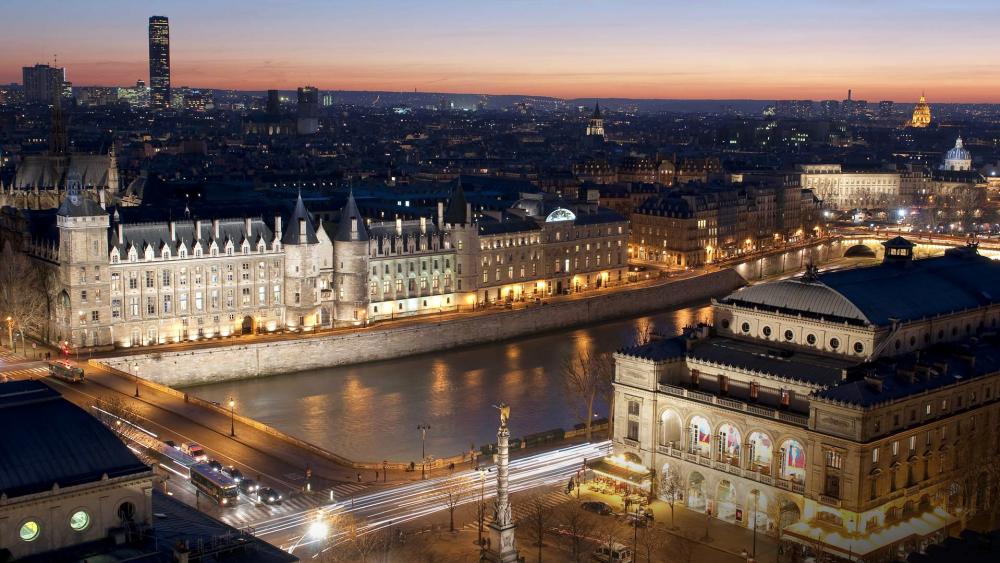 Conciergerie wallpaper