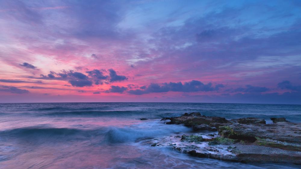 Twilight Tranquility at Seashore wallpaper