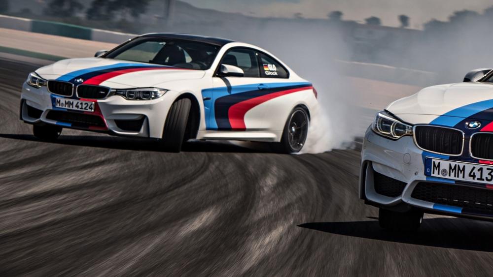 Dynamic BMW Duo Drifting in Style wallpaper