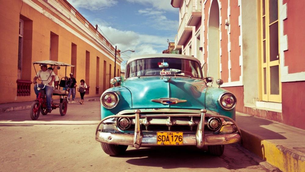 Cuban vintage car wallpaper