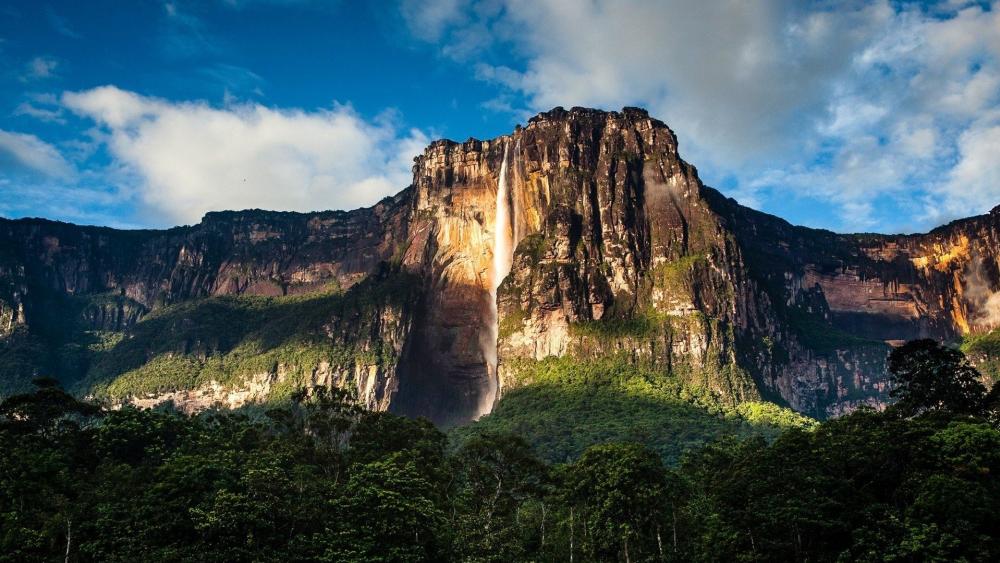 Mt Roraima and Angel Falls (Venezuela) wallpaper