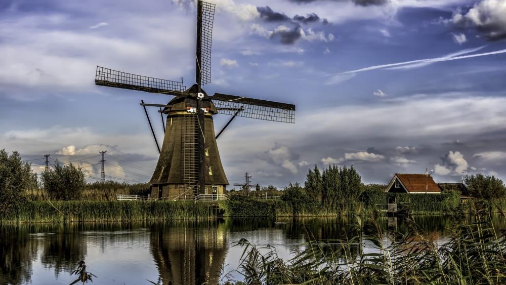 Windmills at Kinderdijk wallpaper