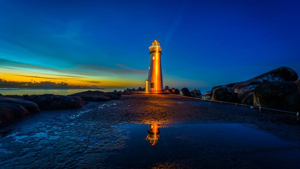 Walton Lighthouse at dusk wallpaper