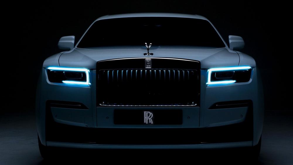 Majestic Rolls-Royce Ghost Elegance wallpaper