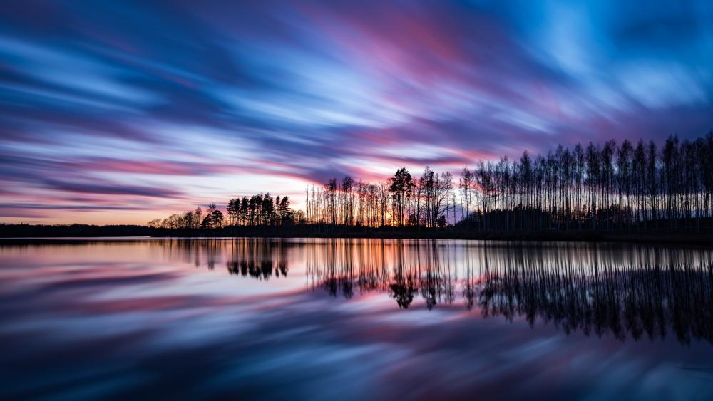 Dusk Reflected: Surreal Lake and Sky Panorama wallpaper