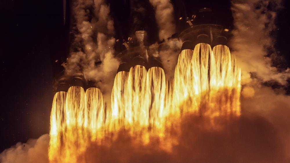 Falcon Heavy Engines wallpaper