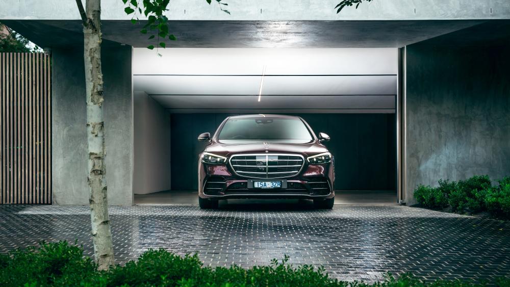 Mercedes-Benz S500 wallpaper