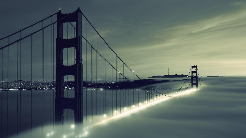 Mist on Golden Gate Bridge wallpaper