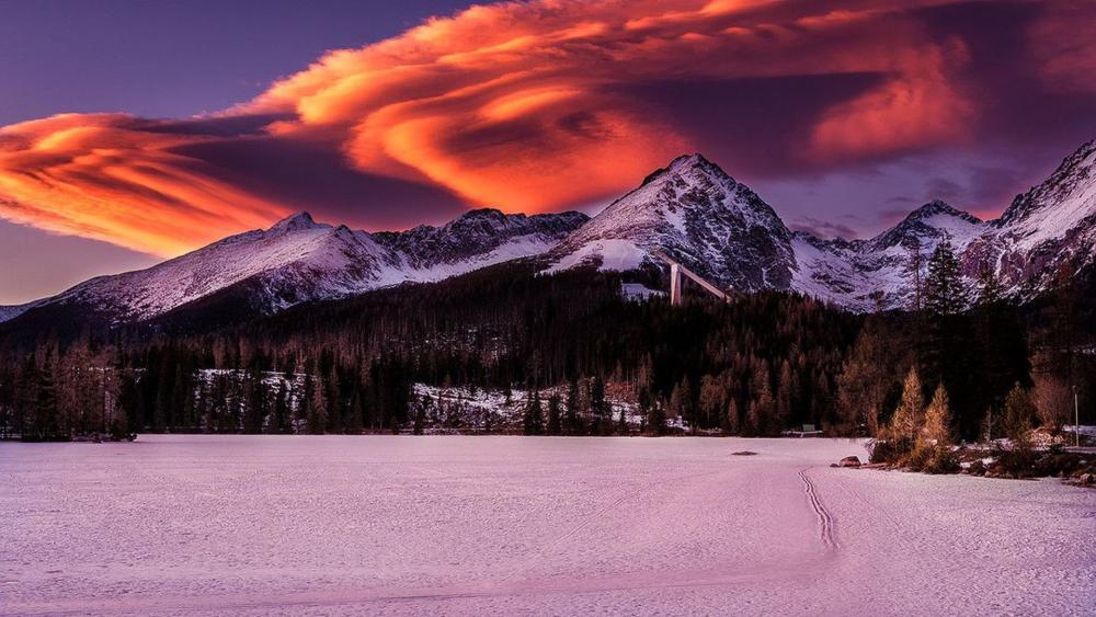 Strbske Pleso in the High Tatras (Slovakia) wallpaper