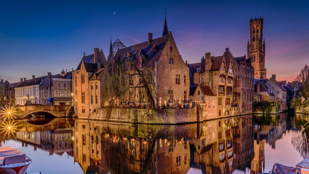 Bruges reflection wallpaper