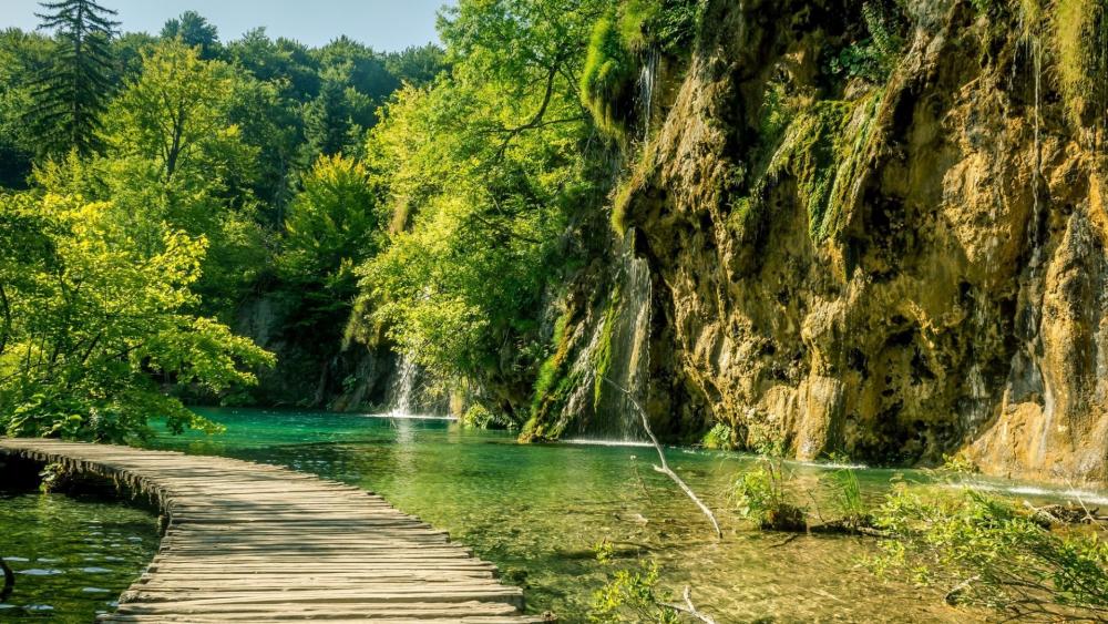 Plitvice Lakes National Park wallpaper
