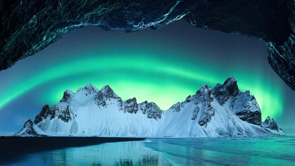 Vestrahorn Mountains with aurora borealis wallpaper