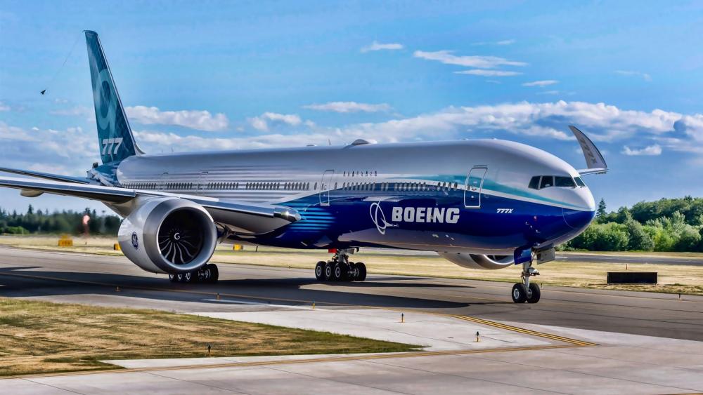 Boeing 777X on the Runway wallpaper