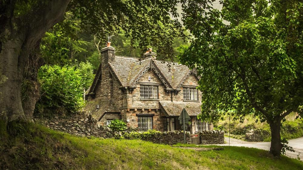 Old English Cottage wallpaper