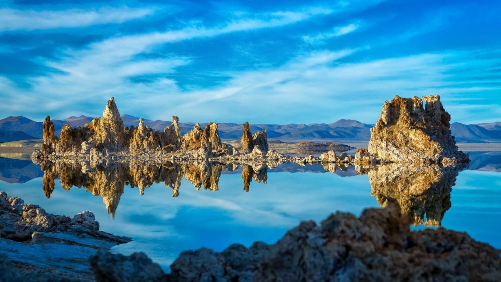 Stunning Reflection of Nature's Sculptures wallpaper
