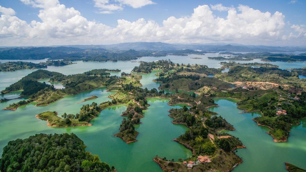 Serene Aerial View of Lush Green Islands wallpaper