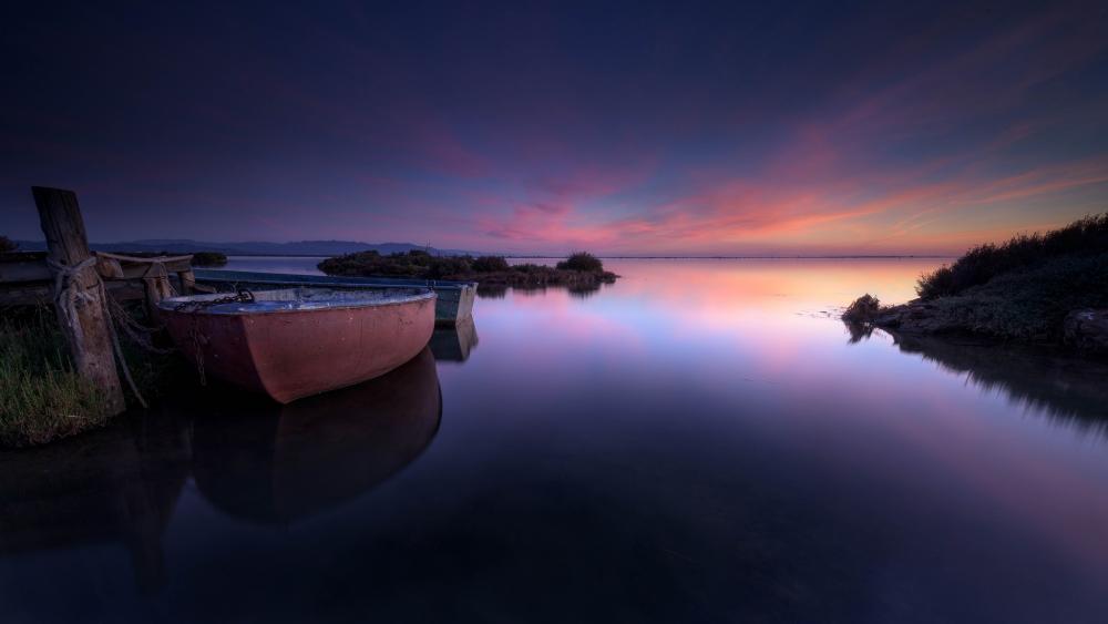 Tranquil Sunset Over Still Waters in Nature Scene wallpaper
