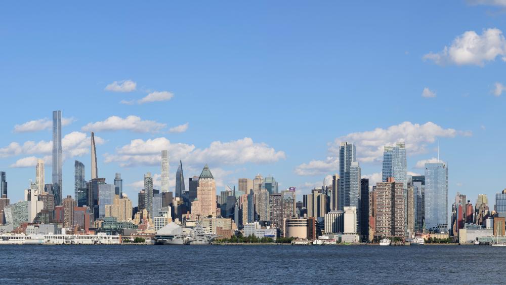 Manhattan Skyline Panorama wallpaper