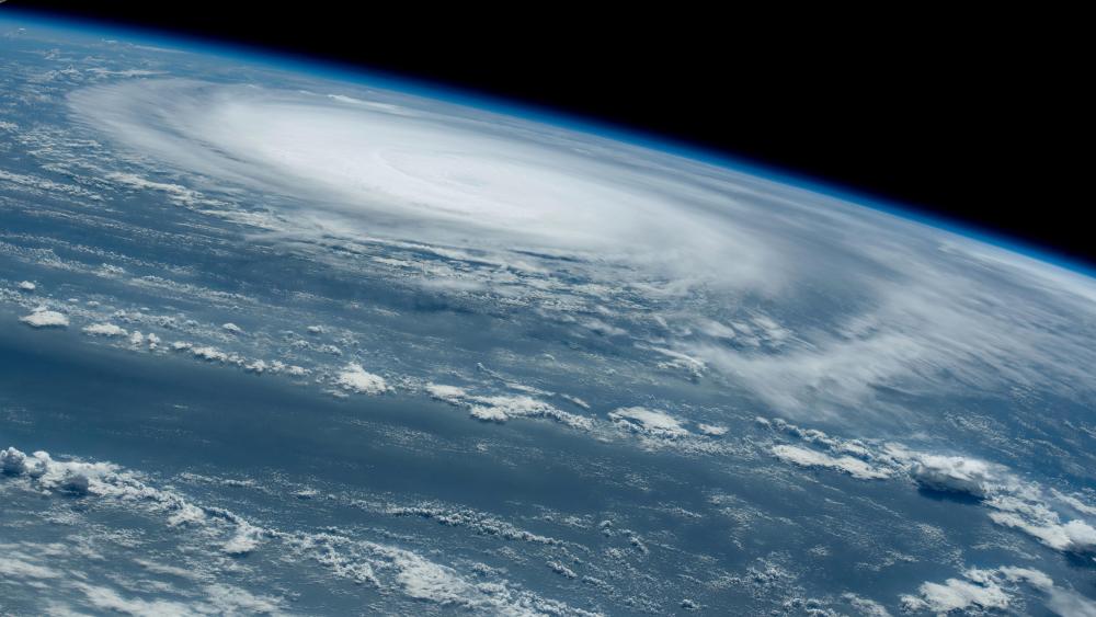 Typhoon Hinnamnor Viewed from the International Space Station wallpaper