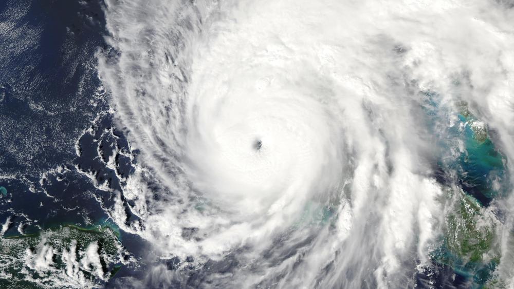 Aqua Satellite Image of Hurricane Ian on September 27, 2022 wallpaper
