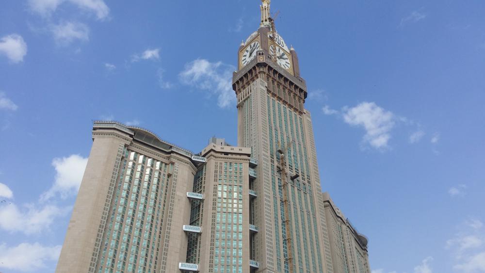 Saudi clock tower (Makkah Clock Royal Tower) wallpaper
