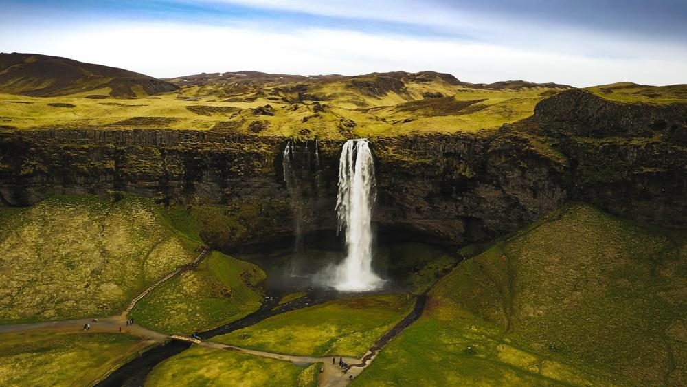 Seljalandsfoss waterafall wallpaper