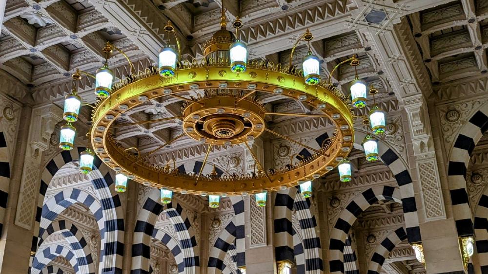Cool Chandelier of Madinah wallpaper