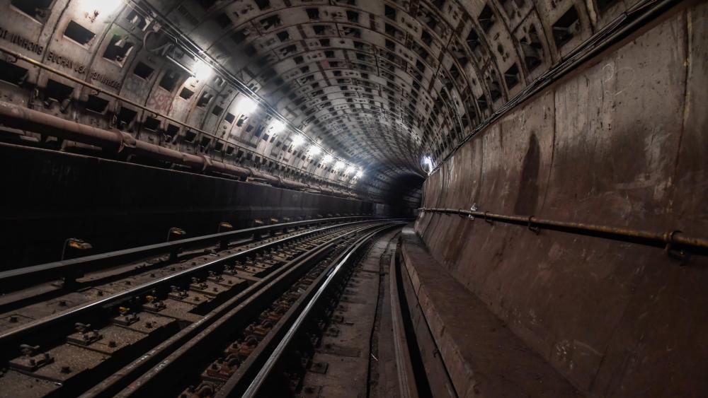 New York City Subway Tunnel wallpaper