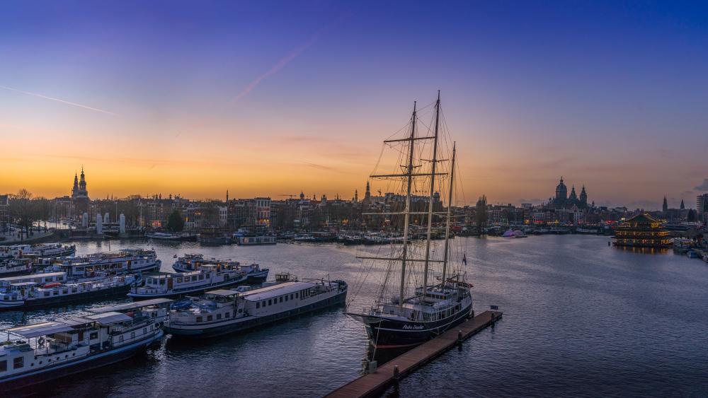 Amsterdam port wallpaper