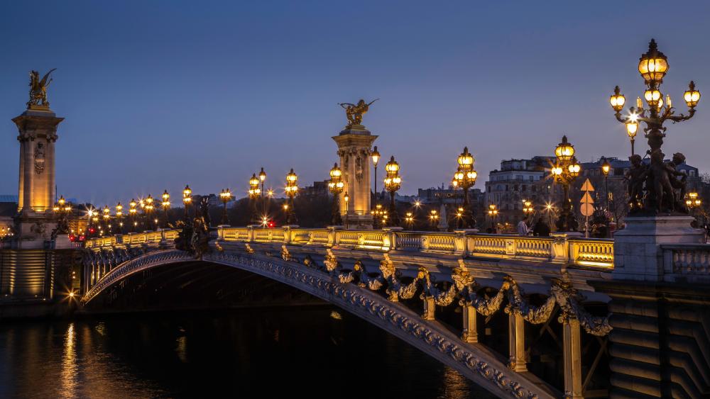 Evening in the Alexandre III Bridge (Paris, France) wallpaper