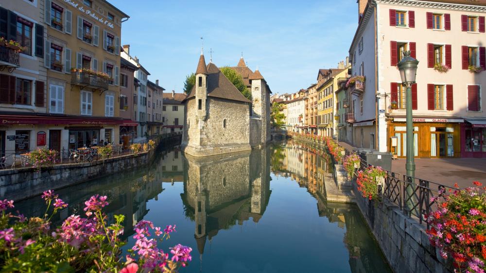 Annecy wallpaper