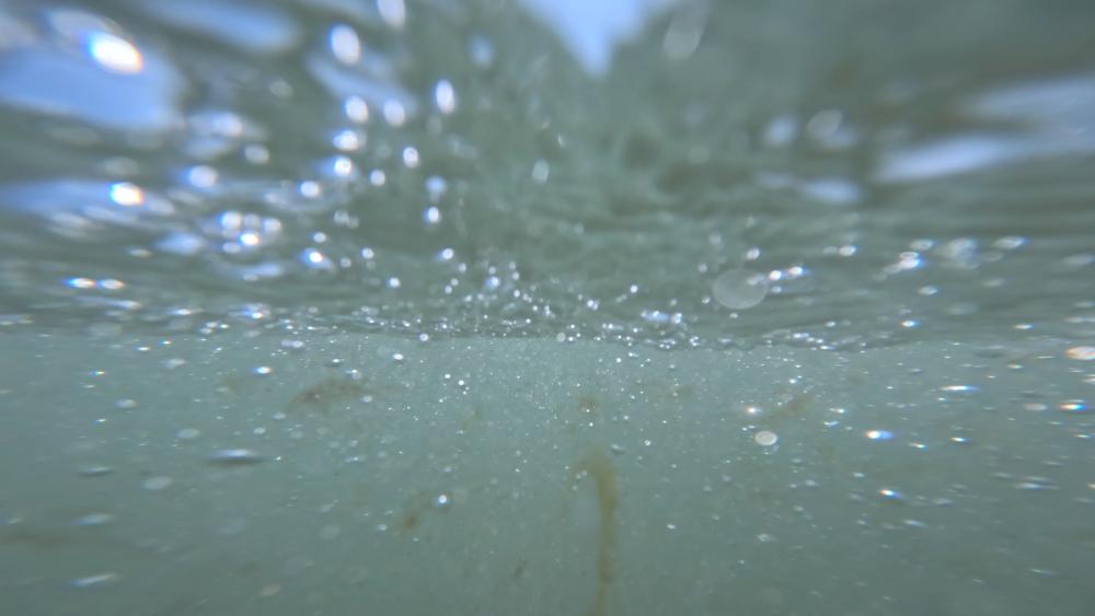Underwater Bubbles wallpaper