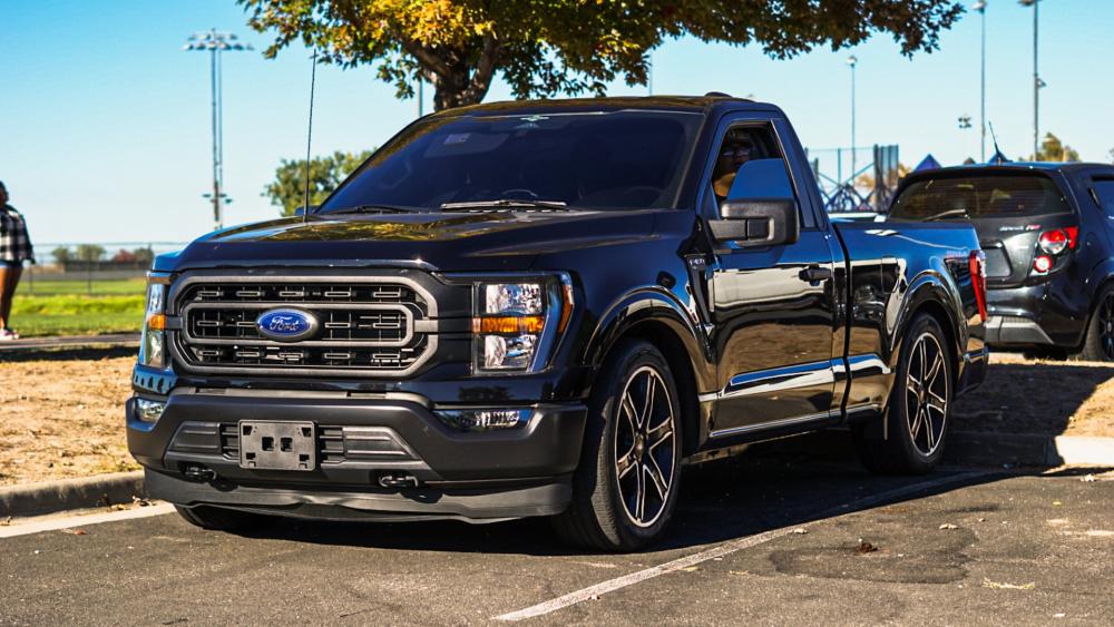 Sleek Black Ford F-150 Pickup Truck Wallpaper wallpaper